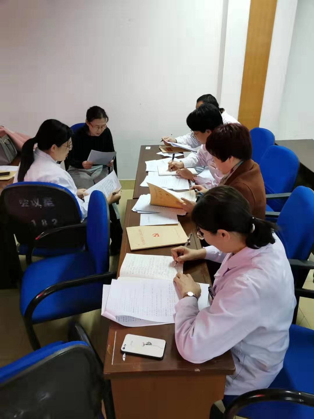 市妇幼保健院召开全体党员大会进行党员民主评议并分组召开组织生活会(图3)