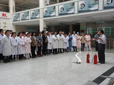 日照市妇幼保健院举行消防安全演练(图1)