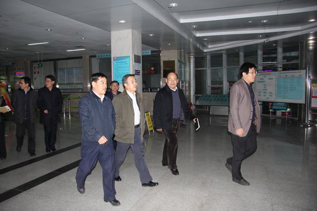 李同道市长、杨留星副市长到市妇幼保健院调研指导工作(图2)
