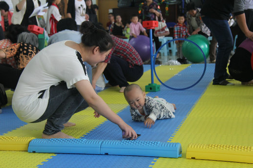 市妇幼保健院举办庆“六一”第二届会员宝宝运动秀(图2)