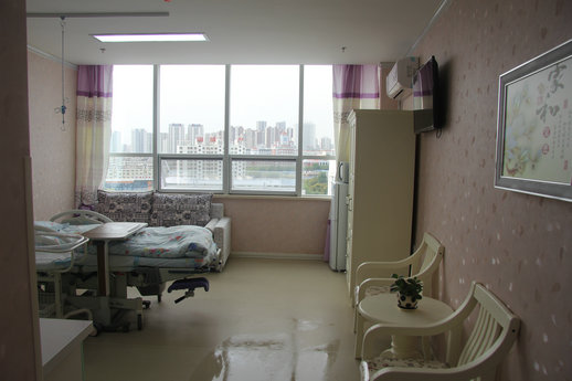 日照市妇幼保健院新病房楼启用家庭化产房迎来新生命诞生(图2)