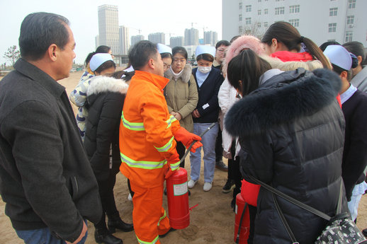 市妇幼保健院组织新职工进行消防安全考试及实战演练(图4)