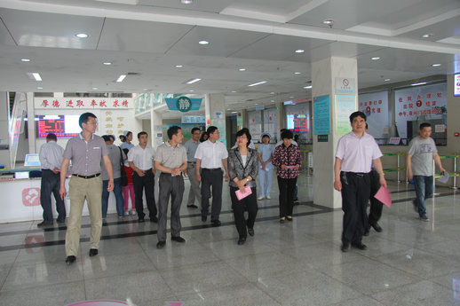 郇梅副市长到市妇幼保健院视察当前医改推进工作(图2)