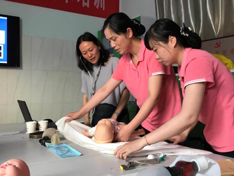 做宝宝生命健康的守护者——我院儿保科开展急救技能培训(图5)