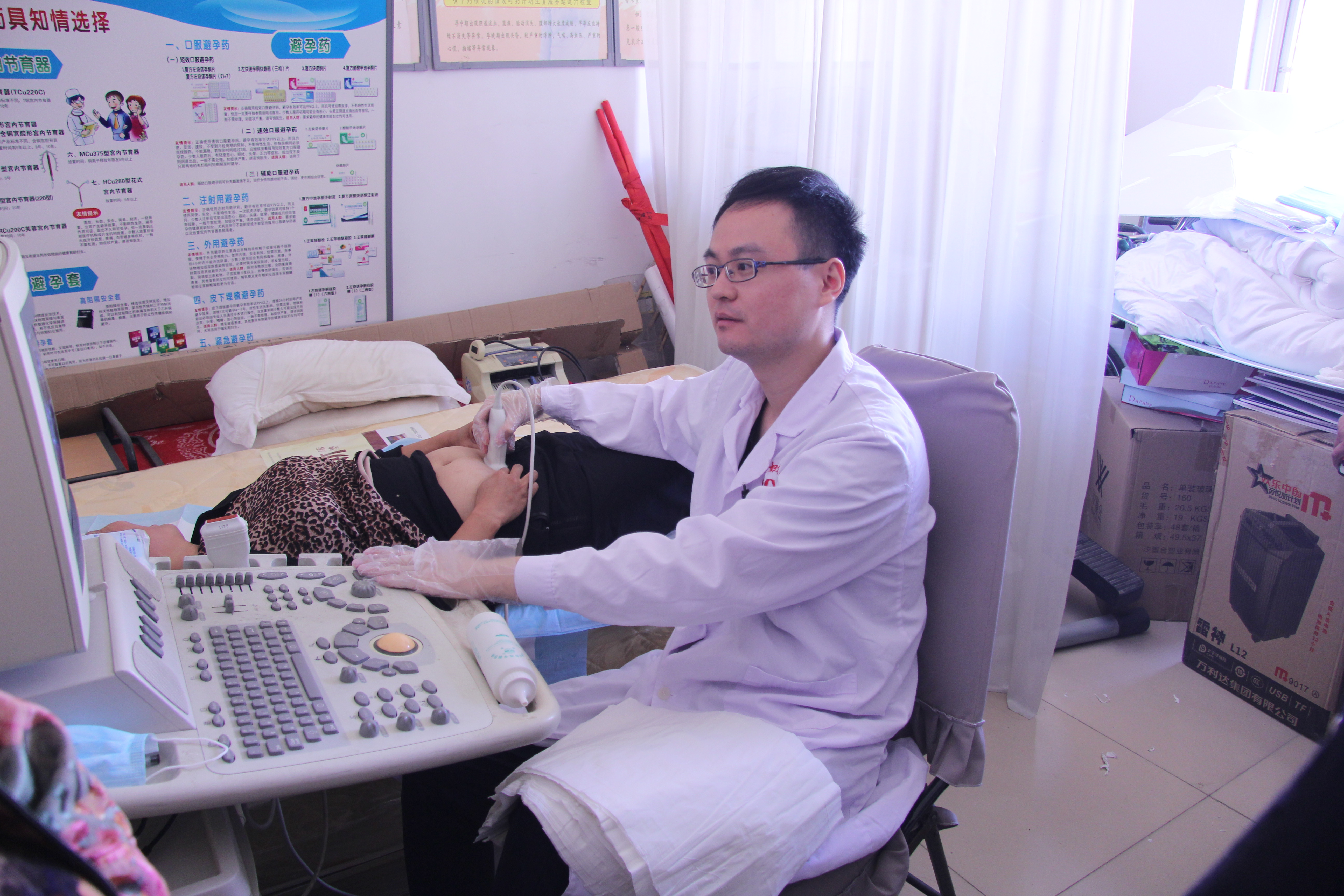 日照市妇幼保健院开展“粉红丝带 健康扶贫”义诊活动(图5)