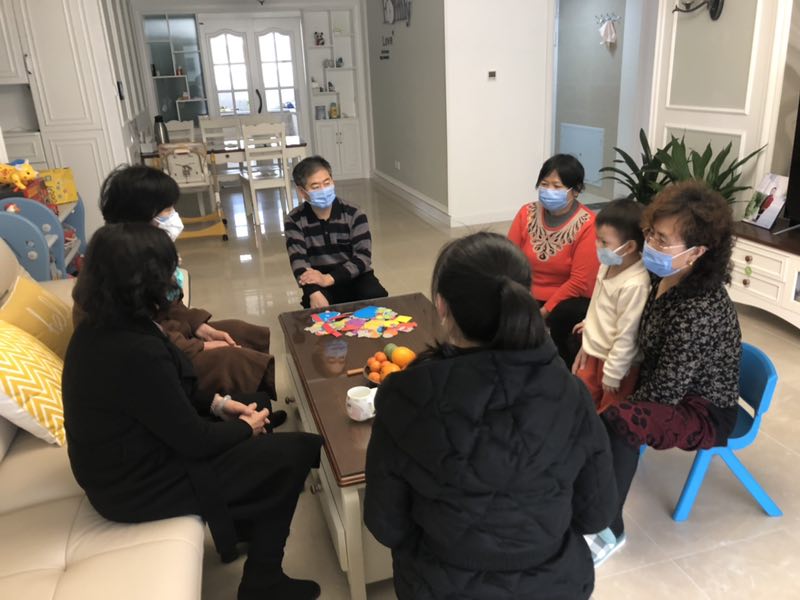 市妇保院探望援鄂医疗队员丁聪(图1)