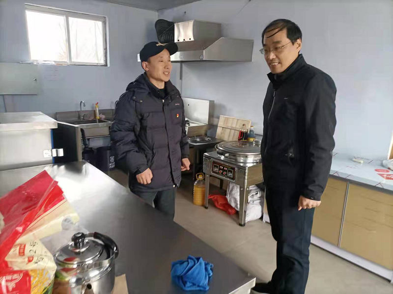 市妇幼保健院到五莲县高泽街道辉沟子村走访慰问(图2)