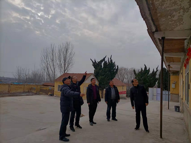 市妇幼保健院到五莲县高泽街道辉沟子村走访慰问(图3)