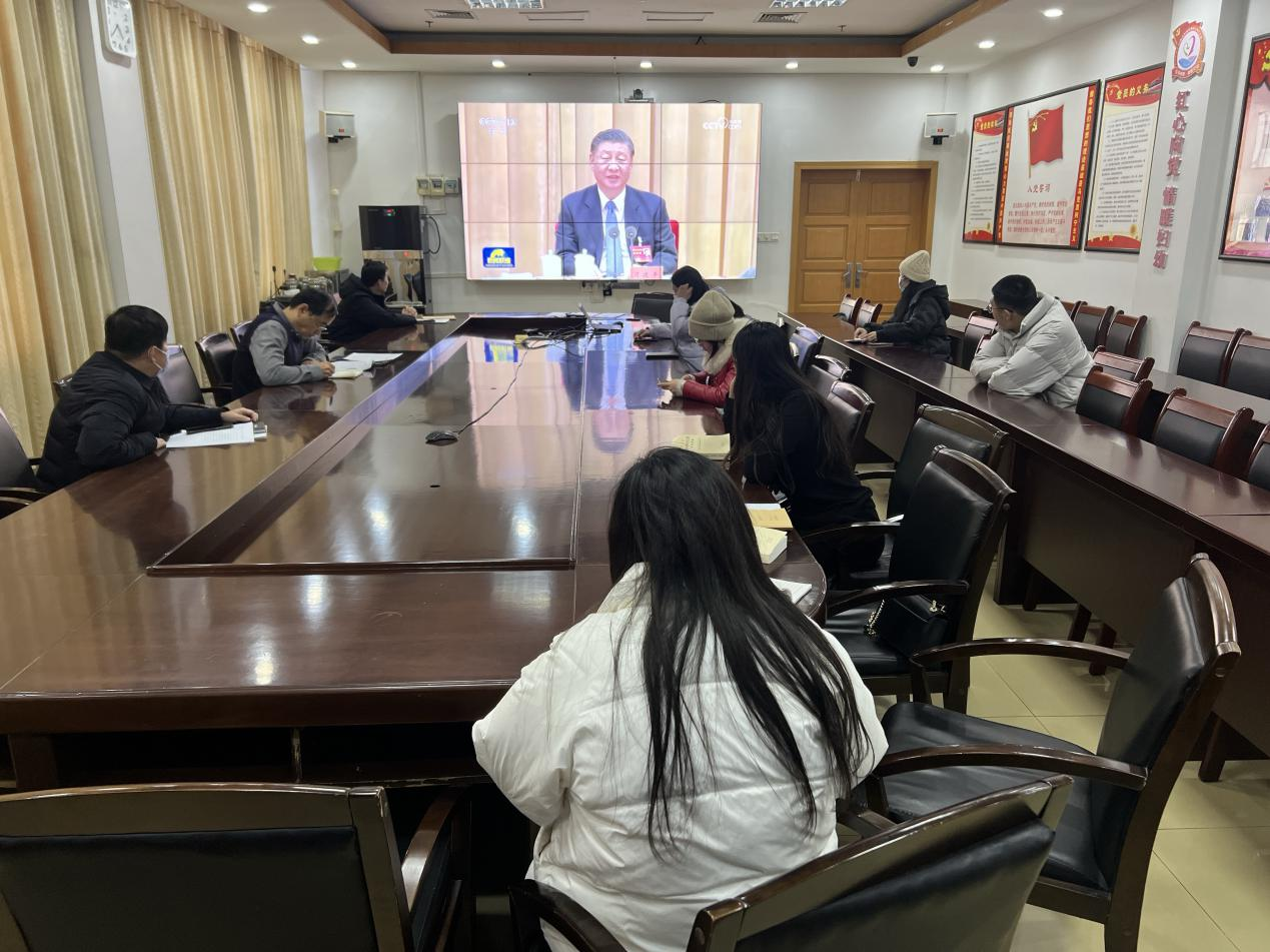 市妇幼保健院青年理论学习小组开展12份集中学习(图1)